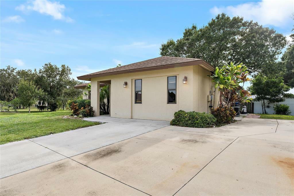 Property Photo: 5286 Bunyan Street FL 34232