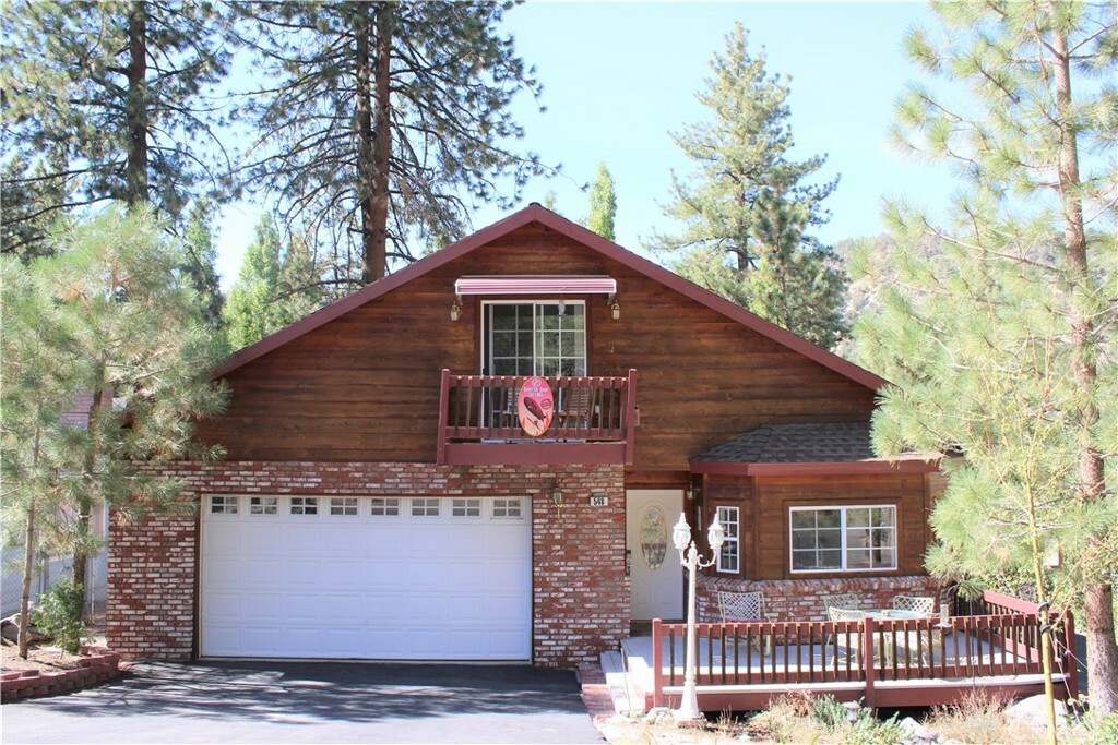 Property Photo:  548 Lark Road  CA 92397 