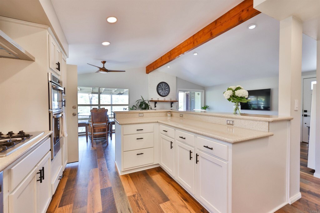 Property Photo: 9118 Rebecca Ave CA 92123