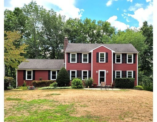 Property Photo:  4 Pine Island Rd  MA 01757 