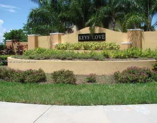 Property Photo:  1652 SE 28th St 202  FL 33035 