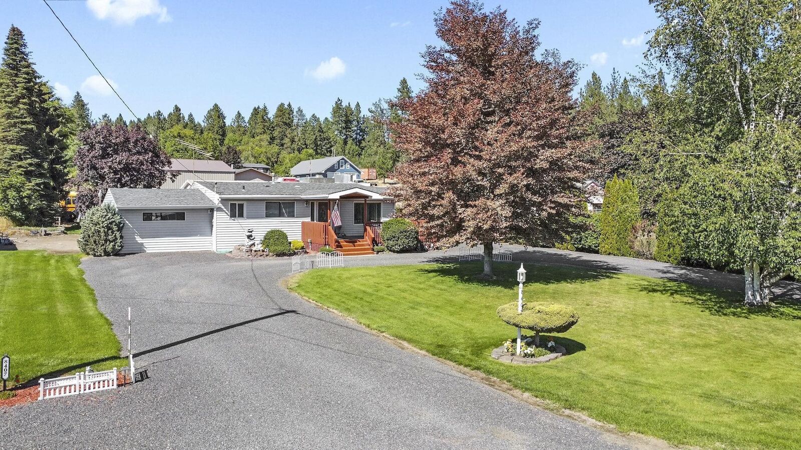 Property Photo: 8407 E Upriver Dr WA 99212