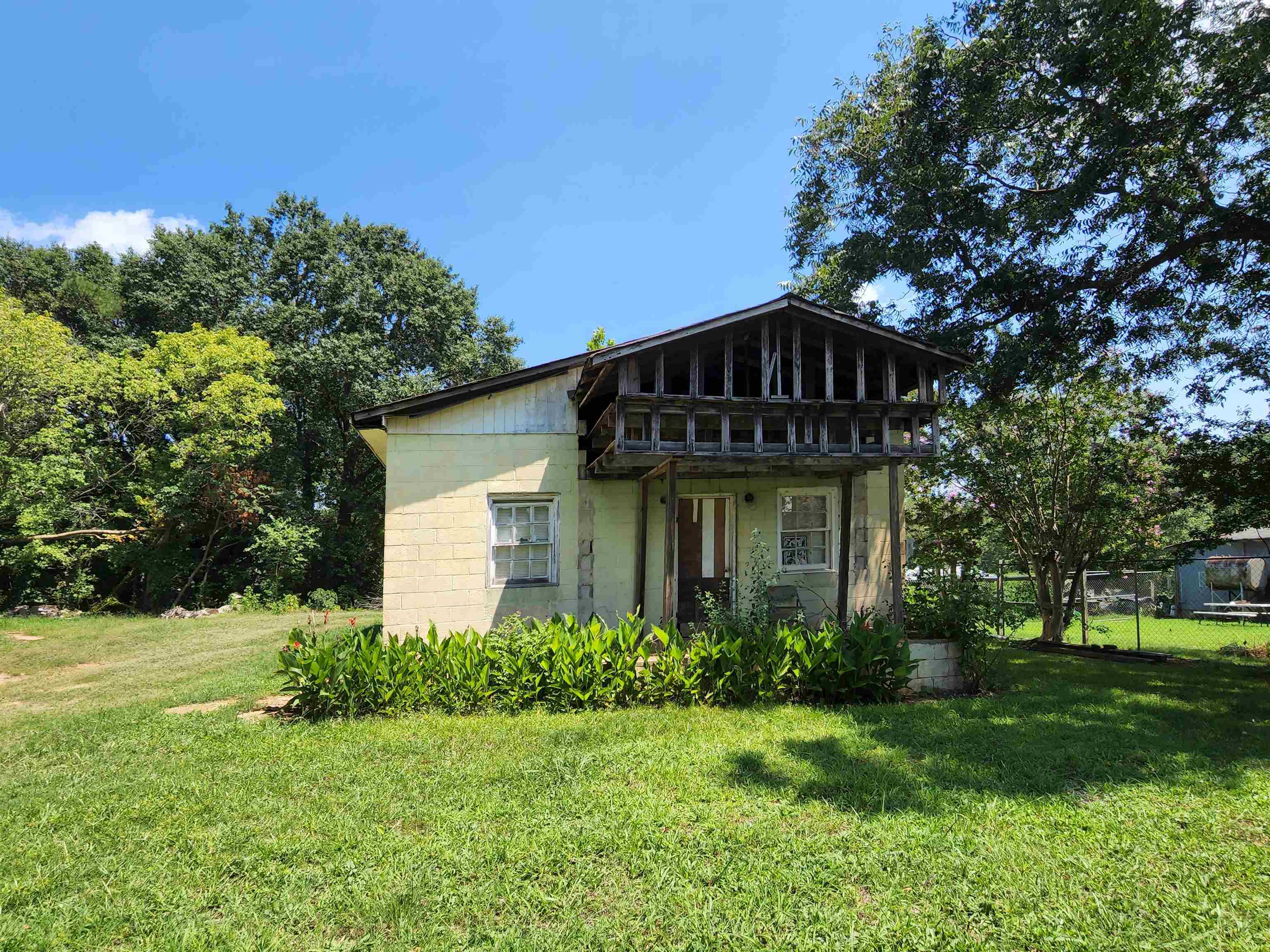 Property Photo:  103 Hillside Drive  SC 29303 