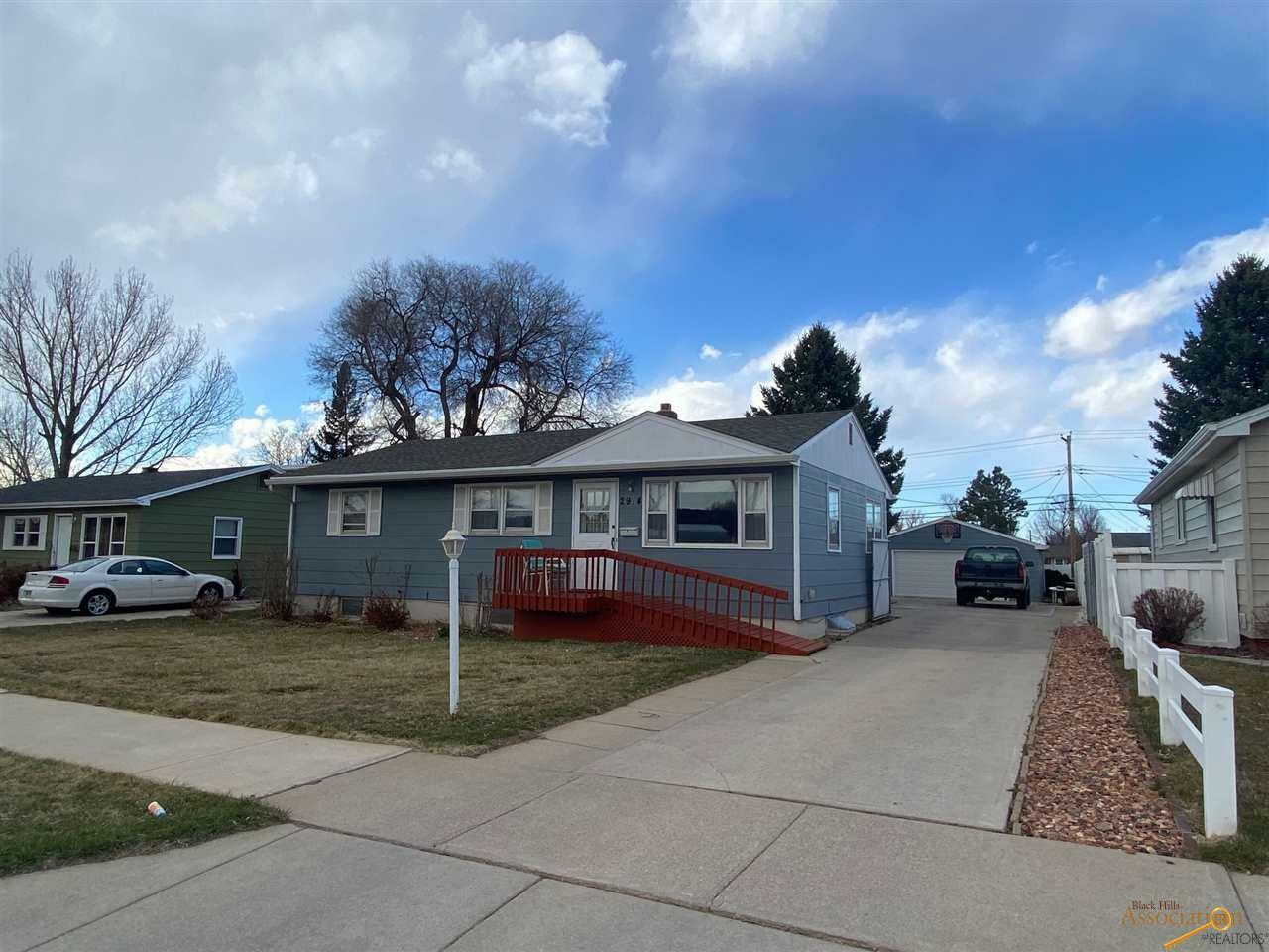 Property Photo:  2914 W Flormann  SD 57702-4234 