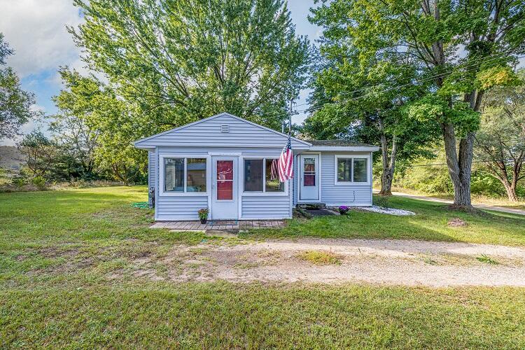 Property Photo: 11590 Riverside Drive MI 49346
