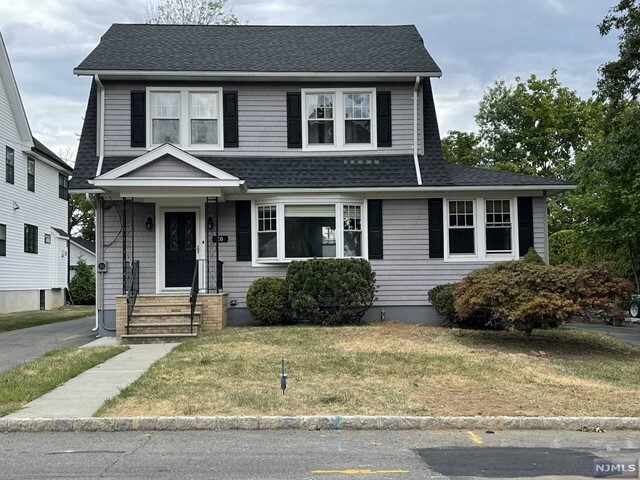 Property Photo:  20 Amelia Avenue  NJ 07039 