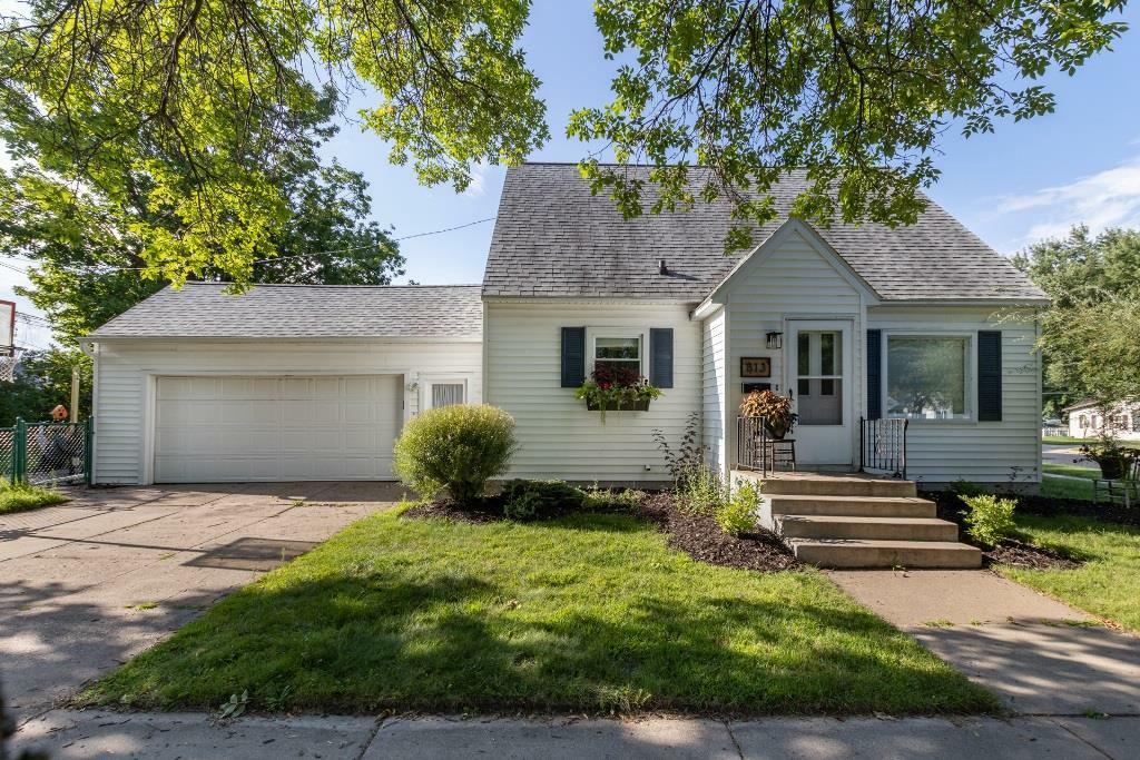 Property Photo:  813 West Union Avenue  WI 54401 