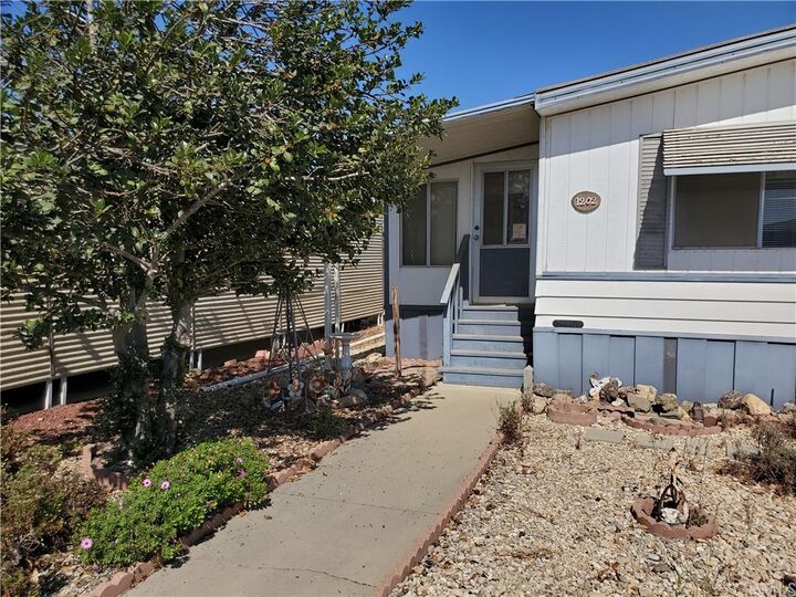 1202 Via Estio  Santa Maria CA 93454 photo