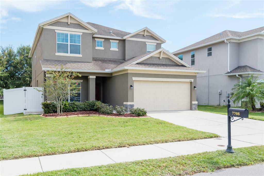 Property Photo:  7708 Landcare Lane  FL 33616 