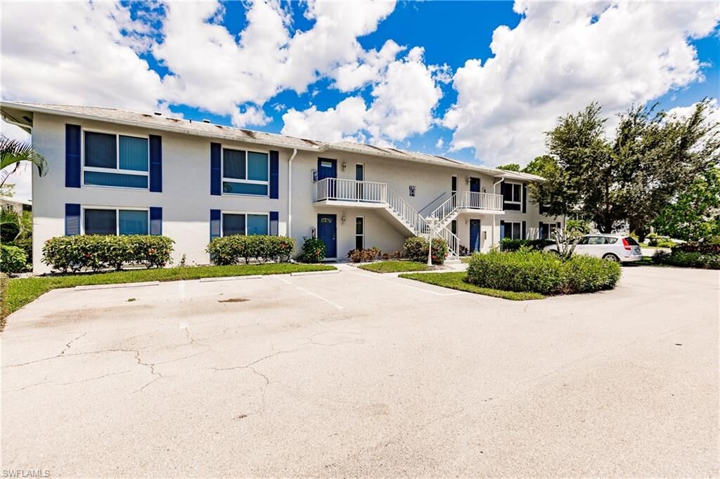 Property Photo:  190 Peppermint Ln 942  FL 34112 