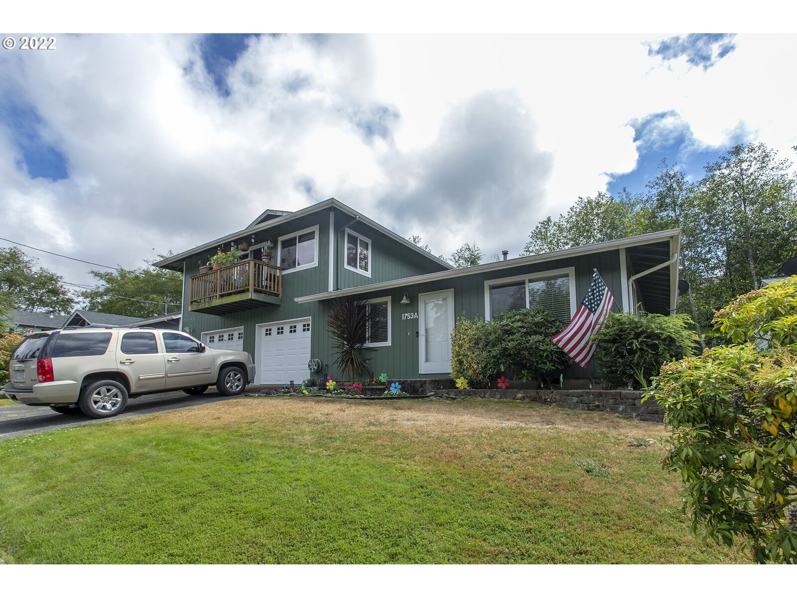 Property Photo: 1753 Spruce Dr Unta And B Dr OR 97138