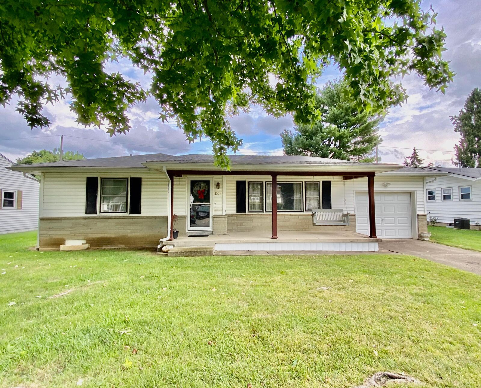 Property Photo: 1064 Georgia Road OH 43113