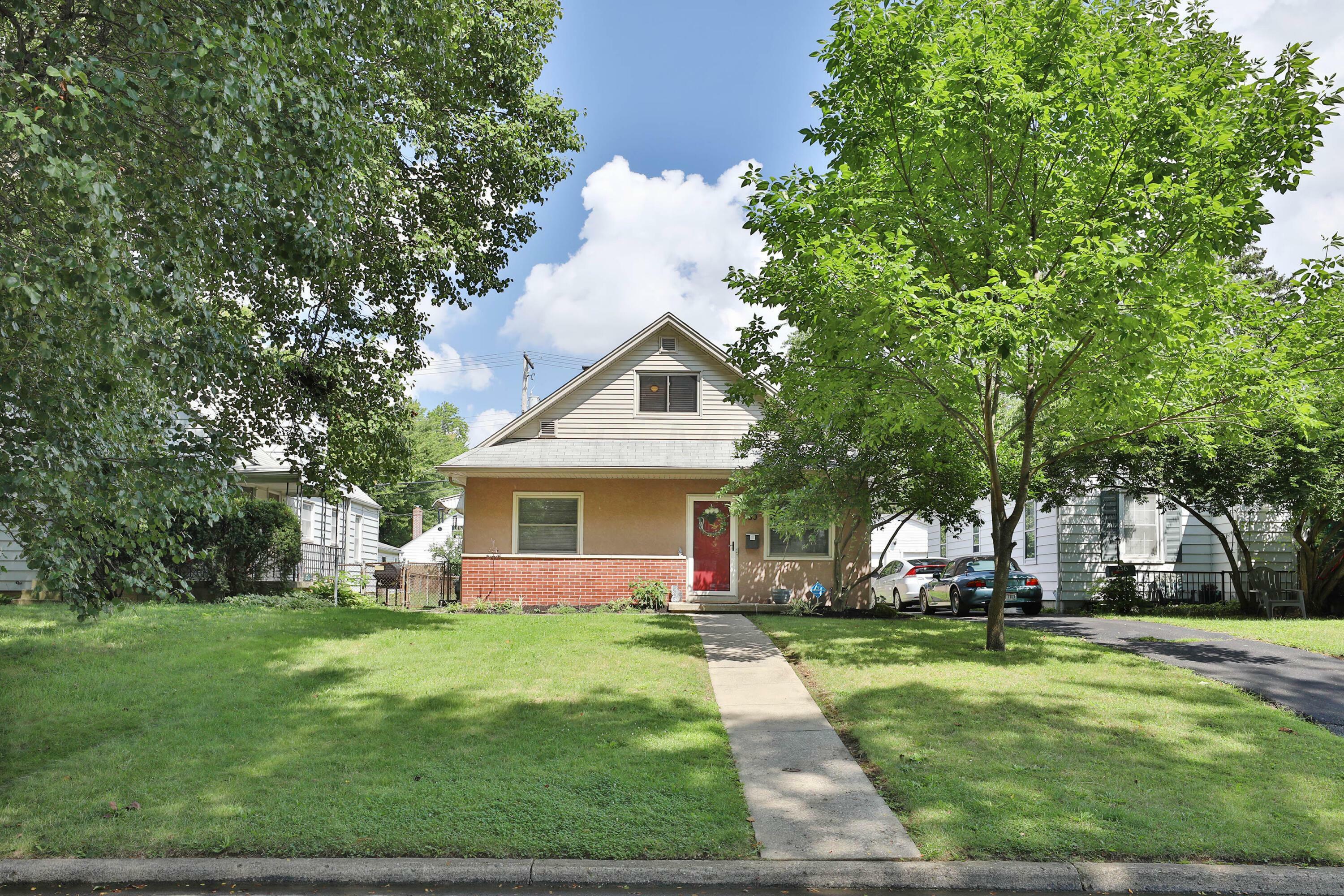 Property Photo:  230 E Beechwold Boulevard  OH 43214 