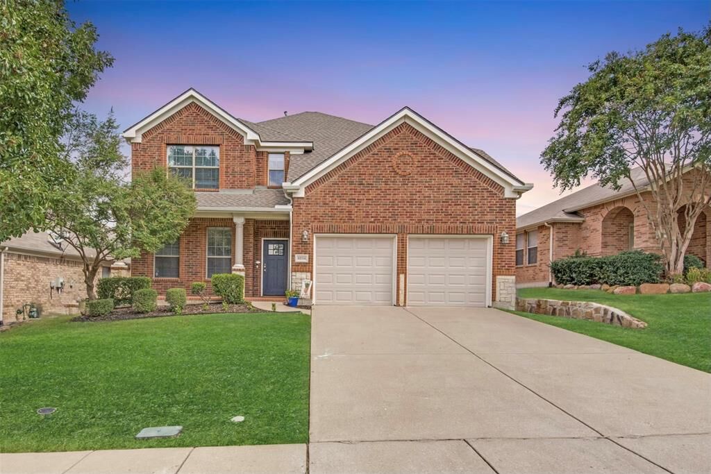 Property Photo: 5204 Blackelm Drive TX 75071