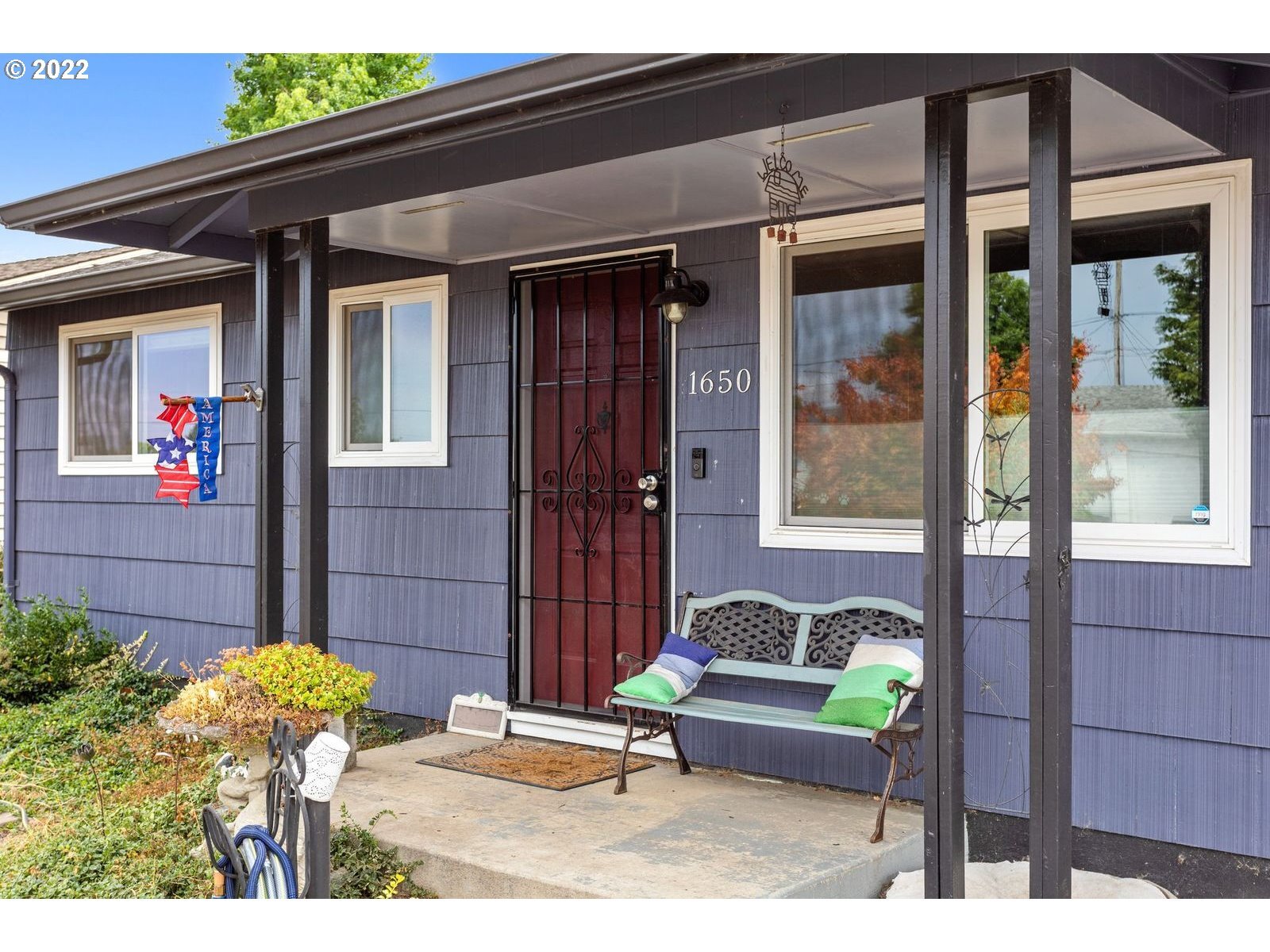 Property Photo: 1650 Vanderbeck Ln OR 97071
