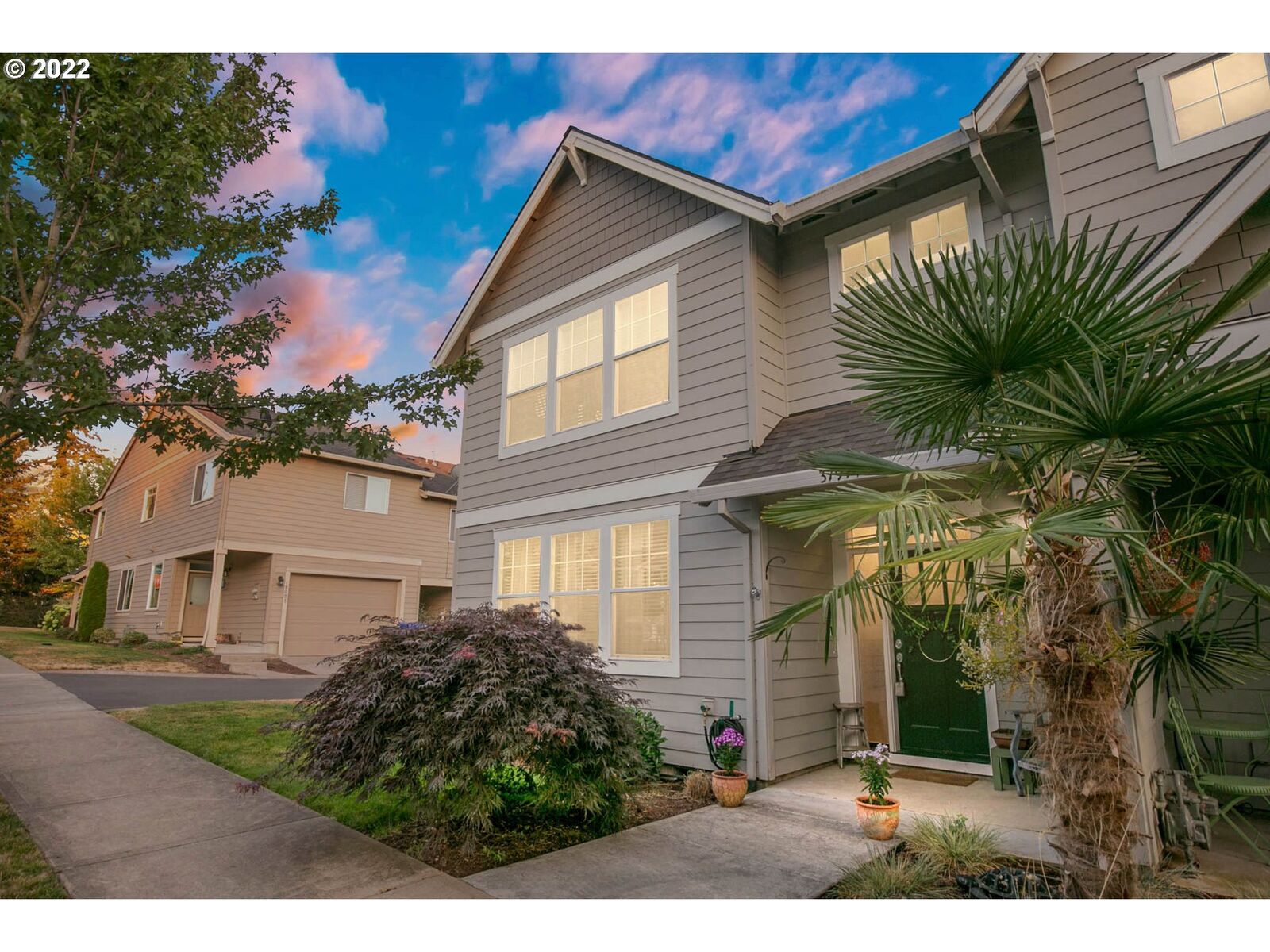 Property Photo: 37974 Killarney St OR 97055