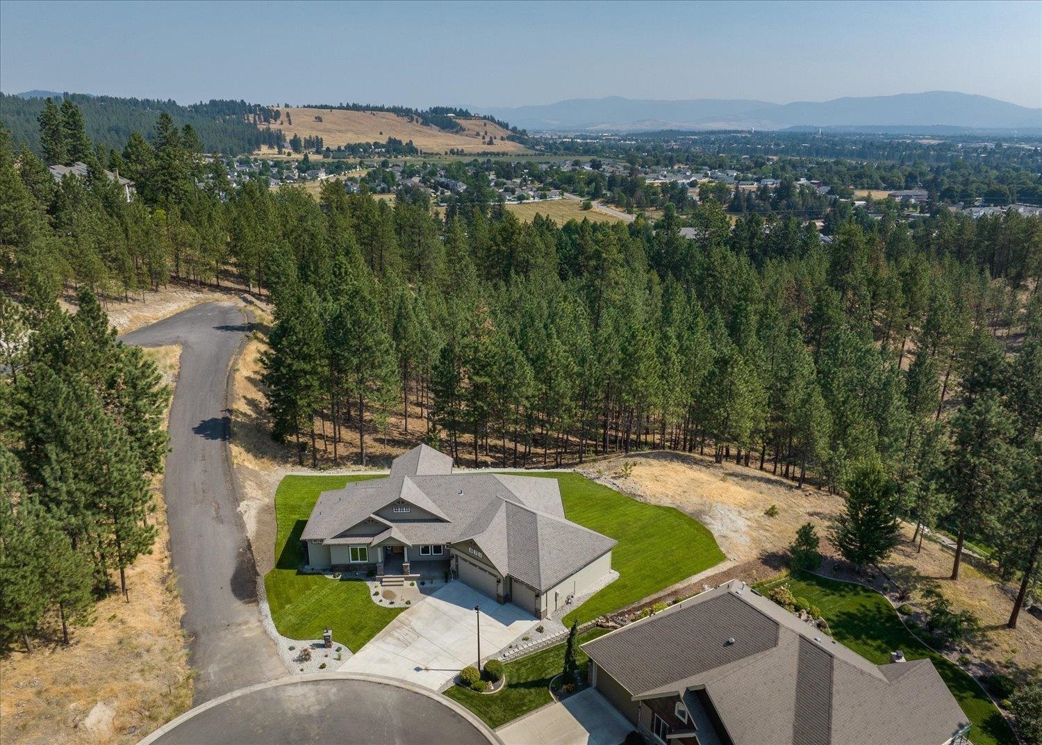 Property Photo:  5018 N Hazelwood Terrace Ln  WA 99212 