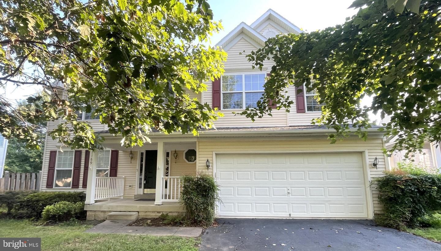 Property Photo:  17189 Pickwick Drive  VA 20132 