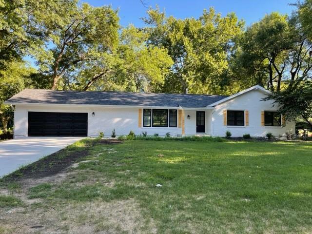 Property Photo: 9101 Wenonga Road KS 66206