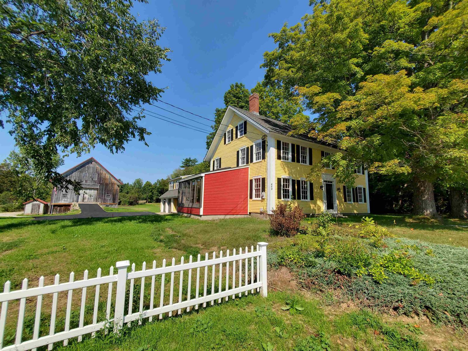 Property Photo: 469 Suncook Valley Highway NH 03234