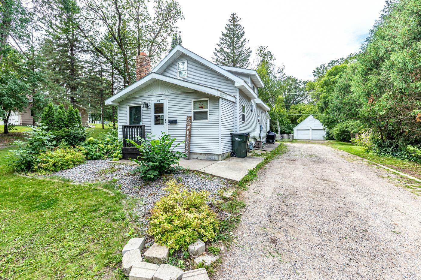 Property Photo: 737 Springen Avenue MN 56537