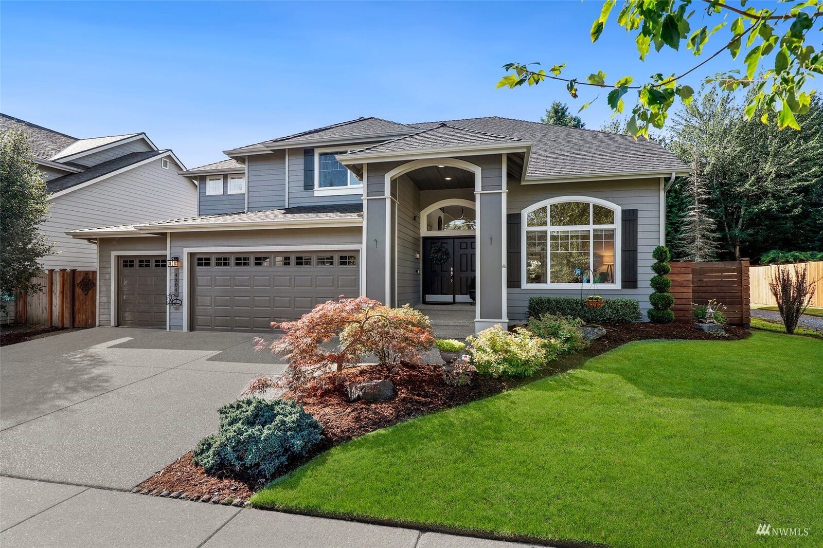 Property Photo:  4204 114th Place SE  WA 98208 