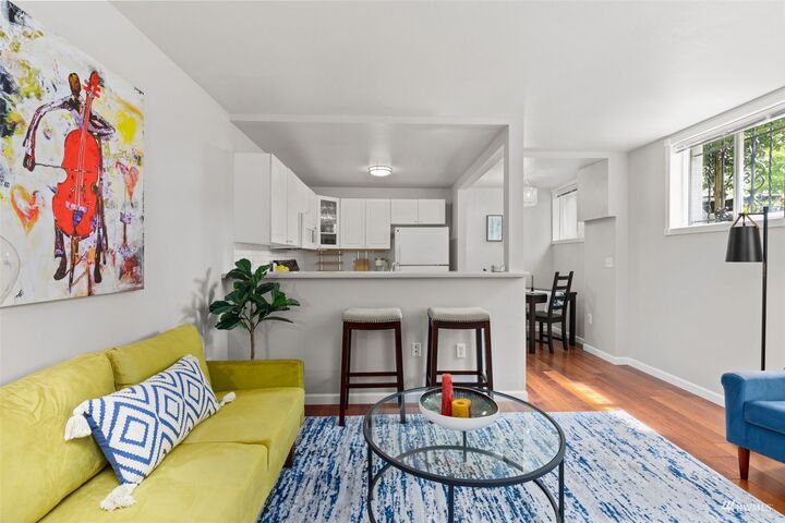 403 Terry Avenue 4  Seattle WA 98104 photo