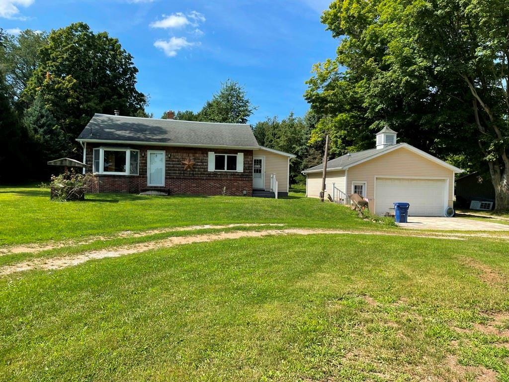 Property Photo:  8130 Lexington Road  PA 16417 