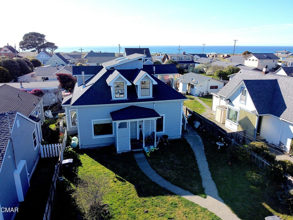 Property Photo:  627 Stewart Street  CA 95437 