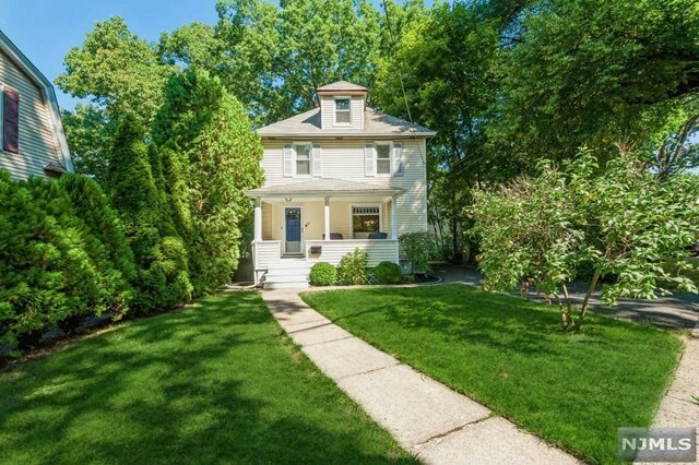 Property Photo:  12 Bergen Street  NJ 07452 