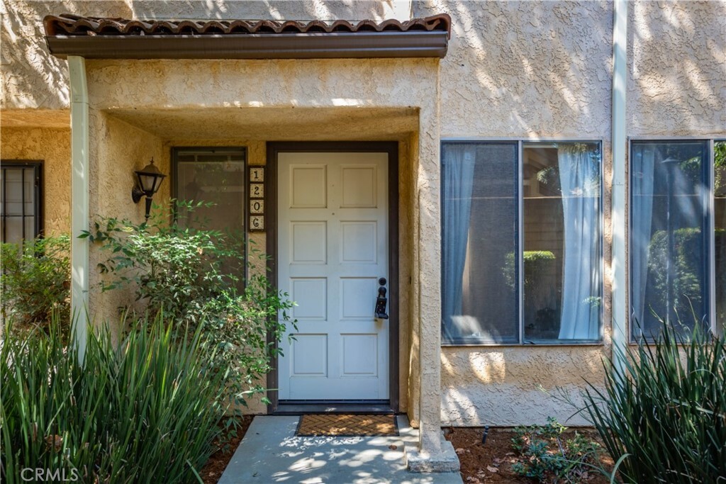 Property Photo:  1206 Calle De Campo  CA 93454 