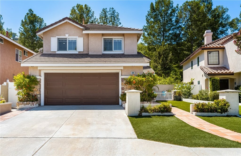 Property Photo: 1095 S Silver Star Way CA 92808