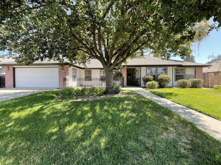 1844 S Bradley Street  Visalia CA 93292 photo