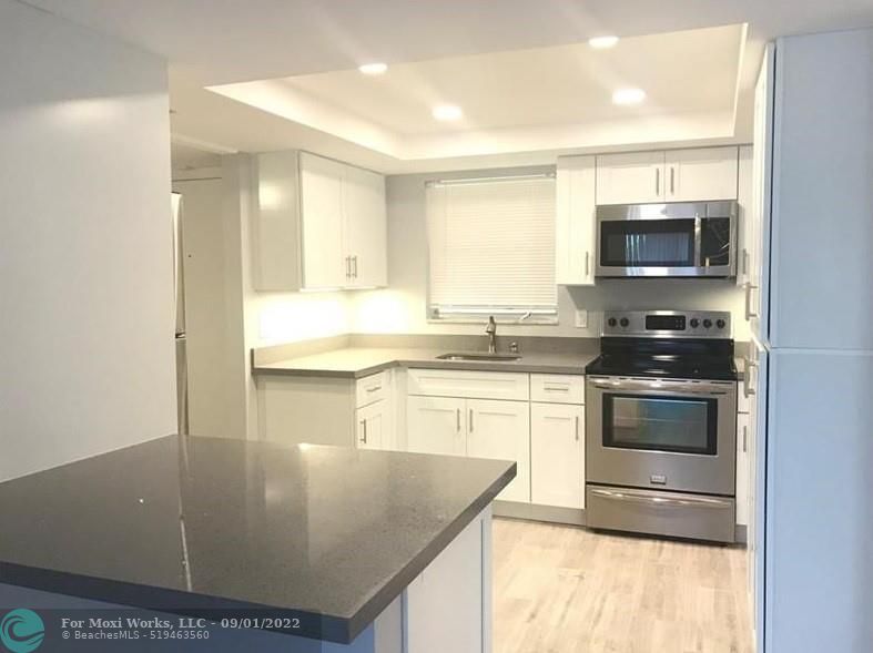 Property Photo:  3100 Riverside Dr 201  FL 33065 
