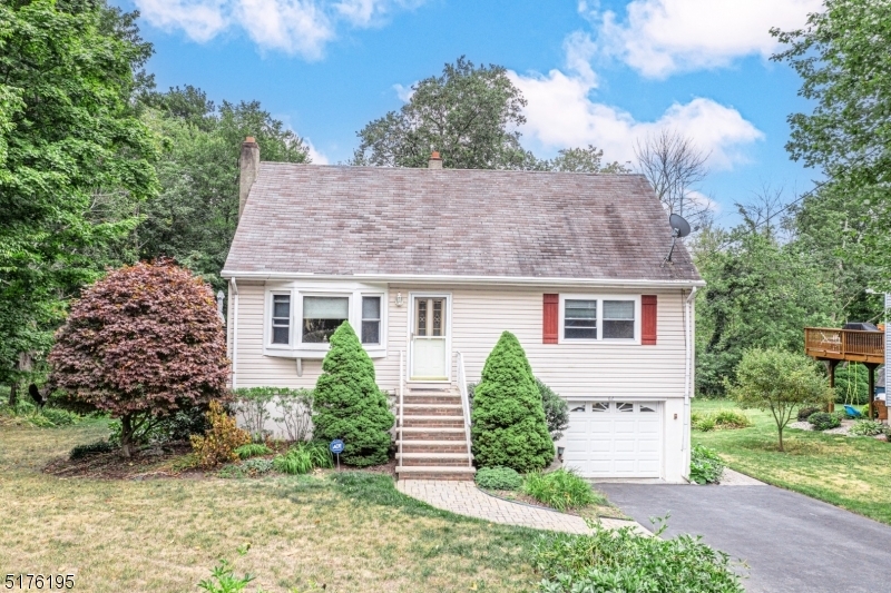 Property Photo:  62 Cedar Tree Dr  NJ 07422 