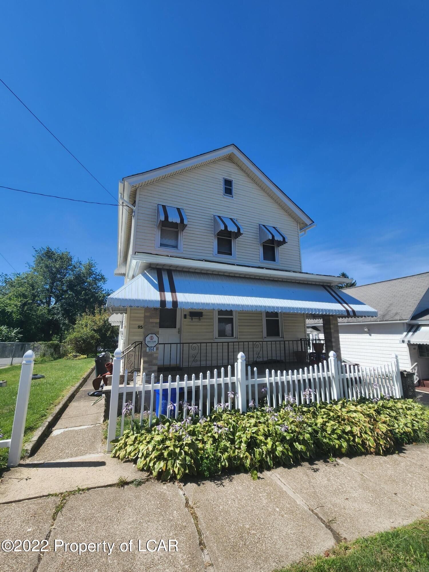 Property Photo:  954 E Elm Street  PA 18505 
