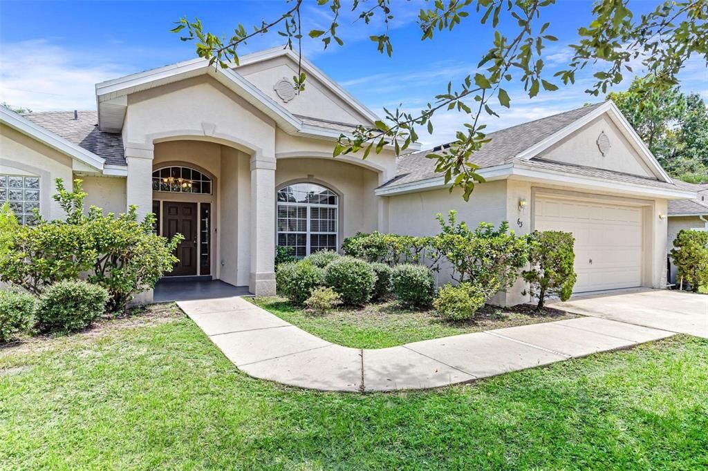 Property Photo: 63 Radcliffe Drive FL 32164