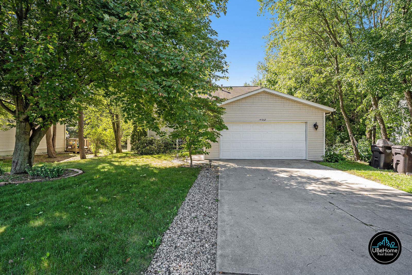 Property Photo: 14262 Boer Run MI 49424