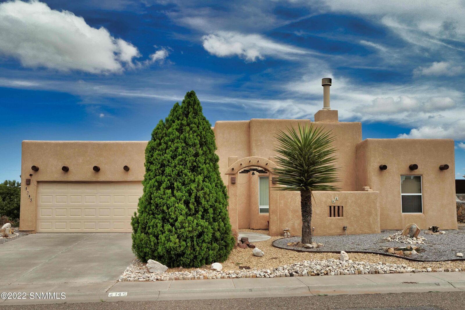 Property Photo:  4145 Calle De Luna  NM 88012 