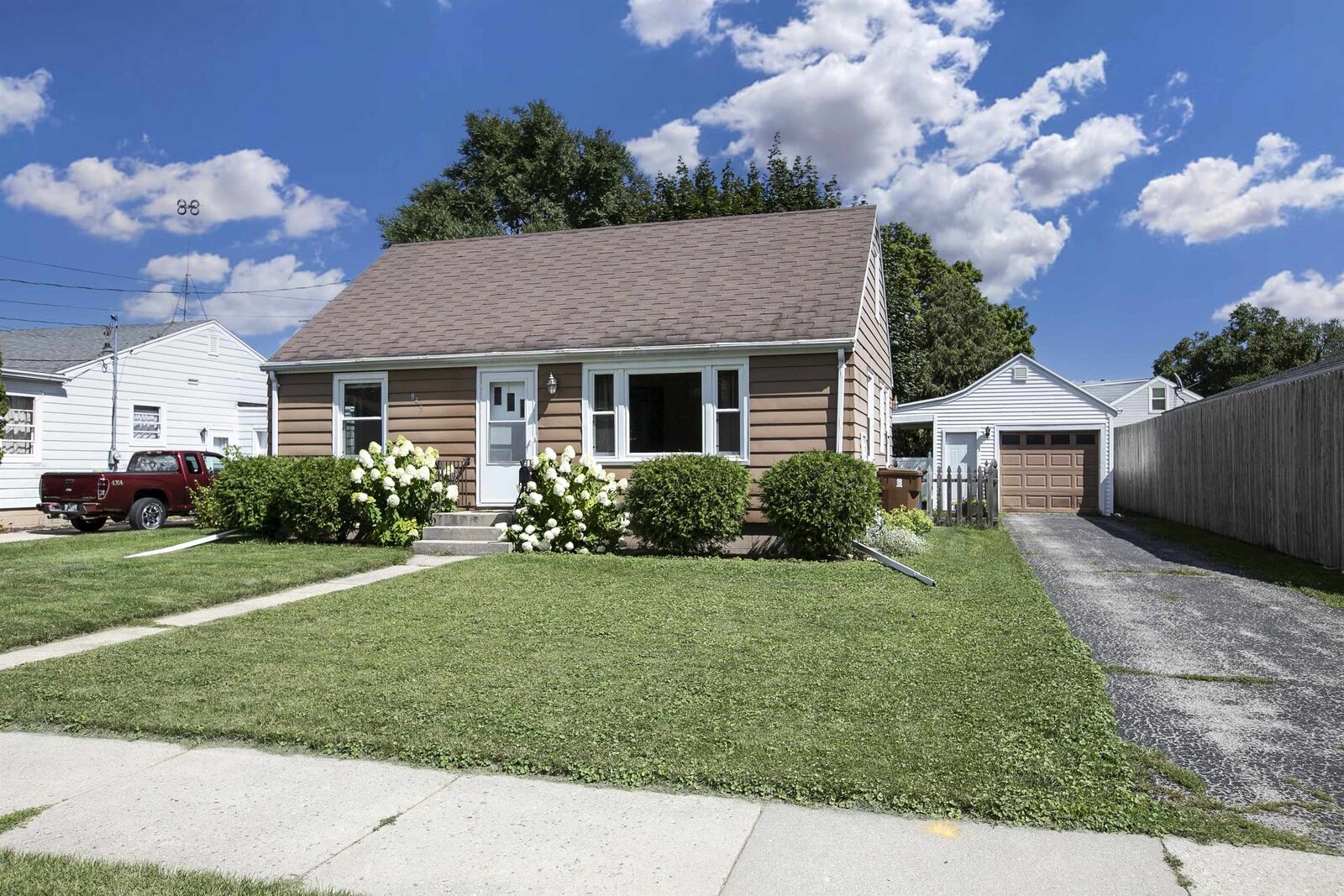 Home for sale in Menasha: 845 London Street, Menasha, WI 54952-2465