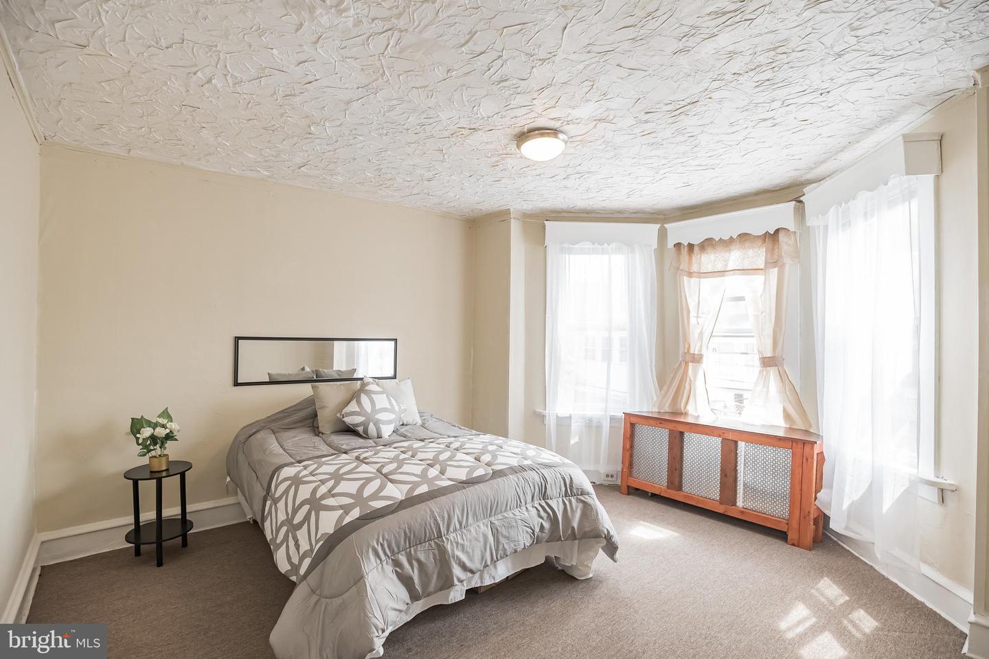 Property Photo: 125 Hillside Avenue PA 19023