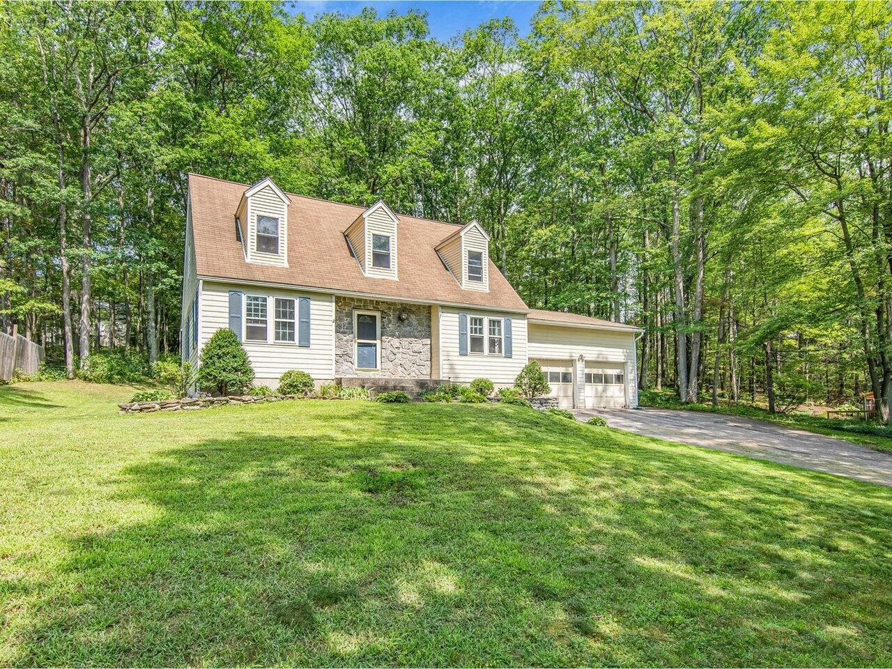 Property Photo: 18 Greenbriar Drive VT 05452