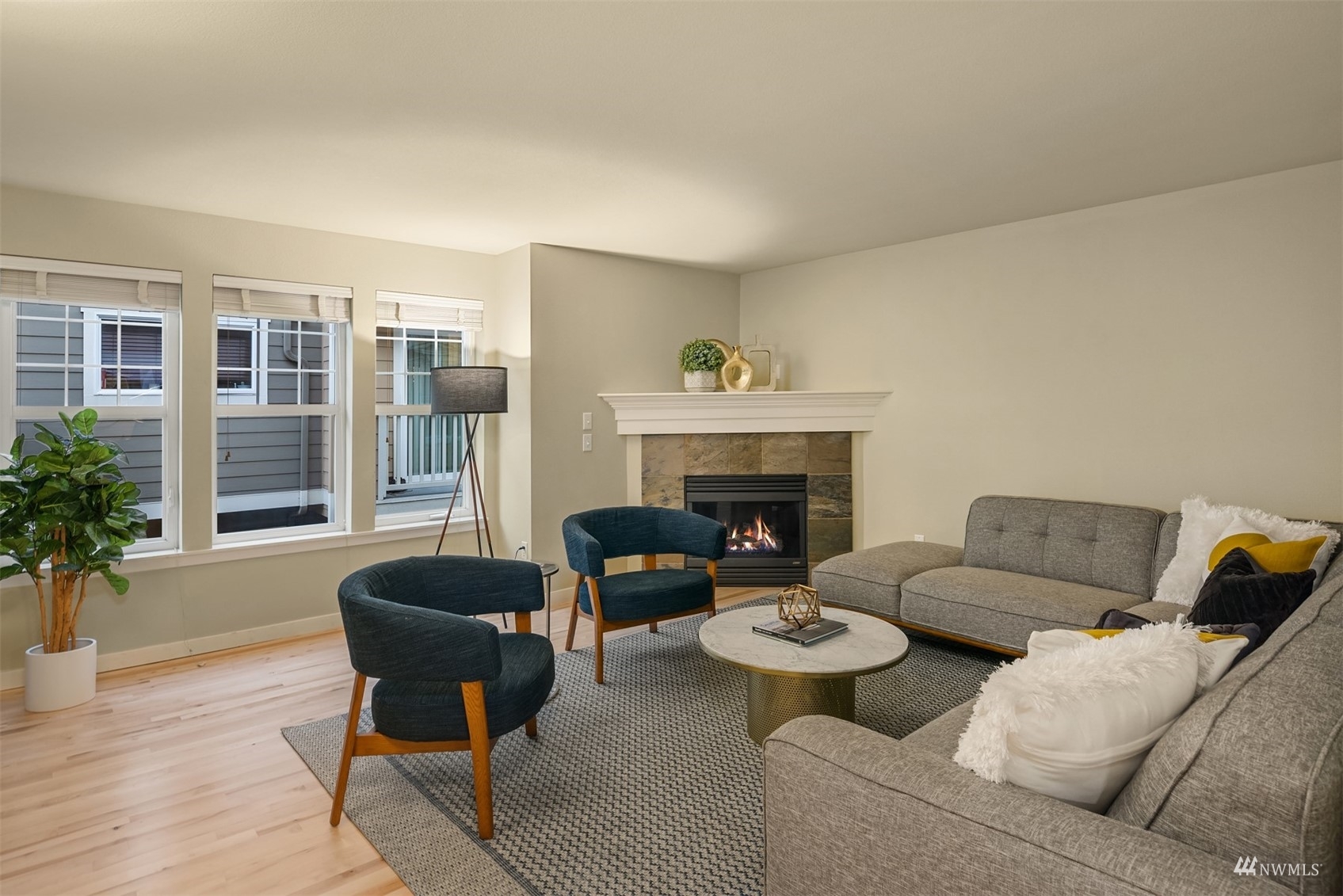 Property Photo: 5511 26th Avenue NE B WA 98105