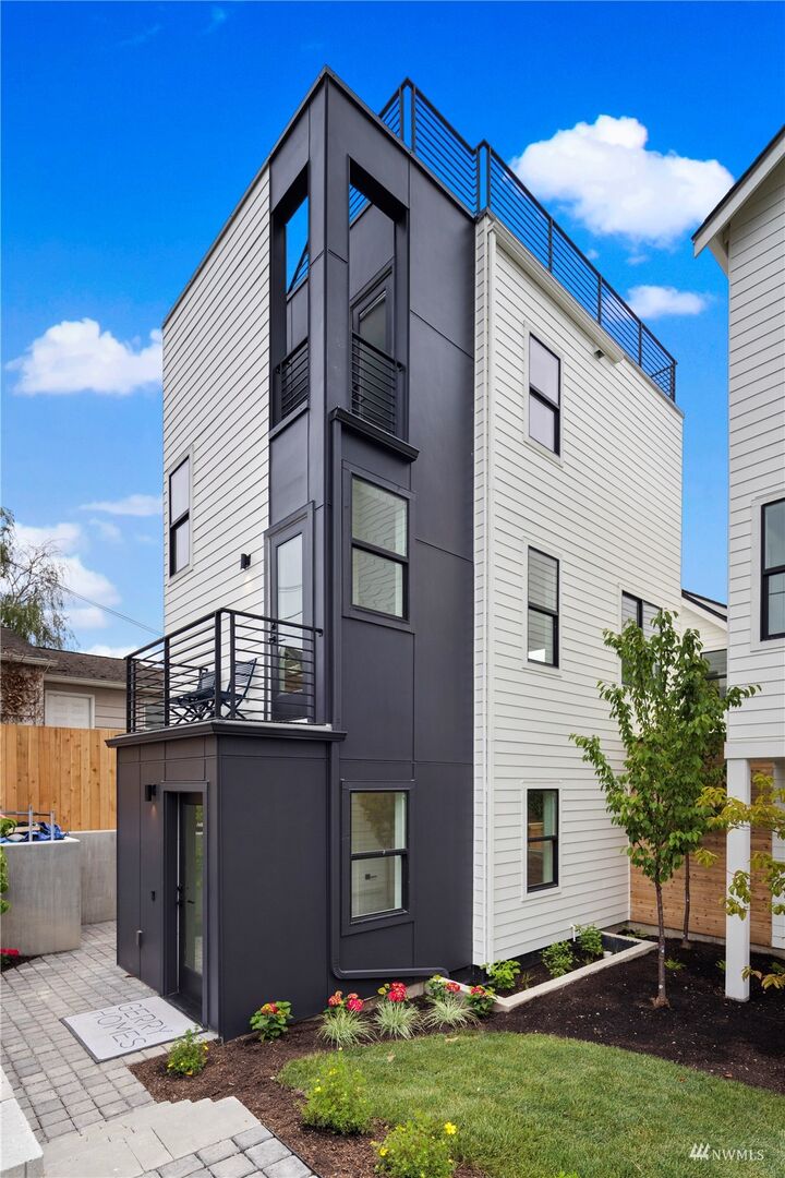 Property Photo:  3436 13th Avenue W B  WA 98119 