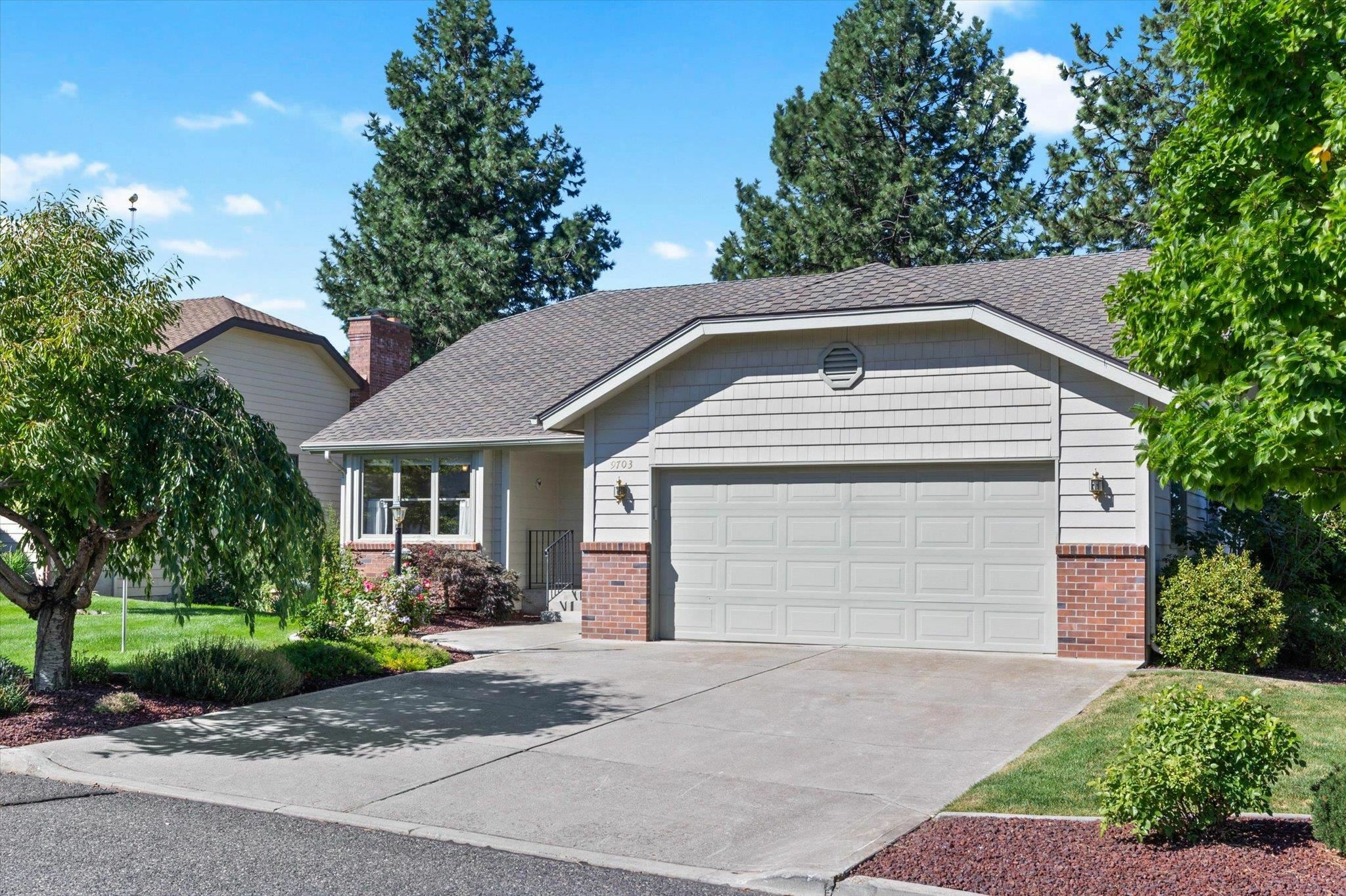 9703 N Ridgecrest Dr  Spokane WA 99208 photo