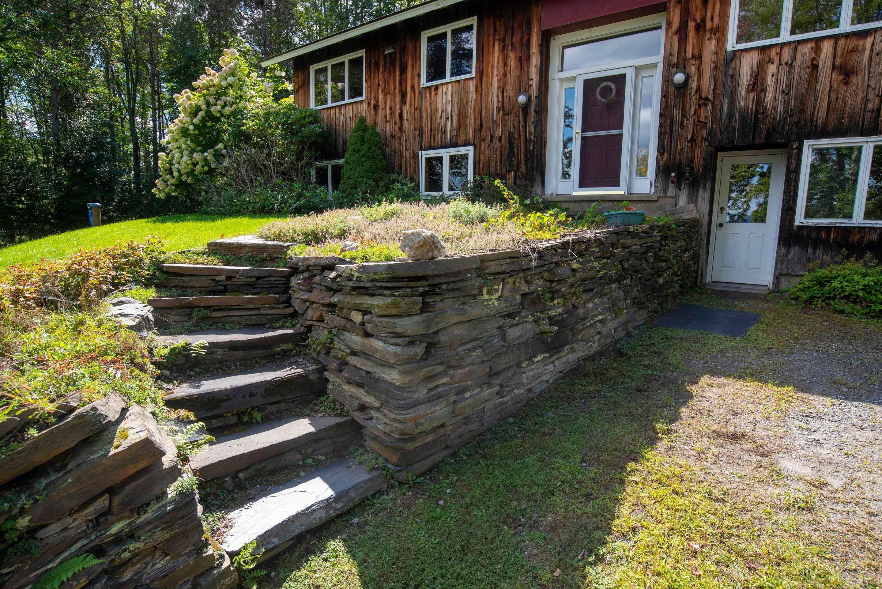 Property Photo: 186 Murray Road VT 05602