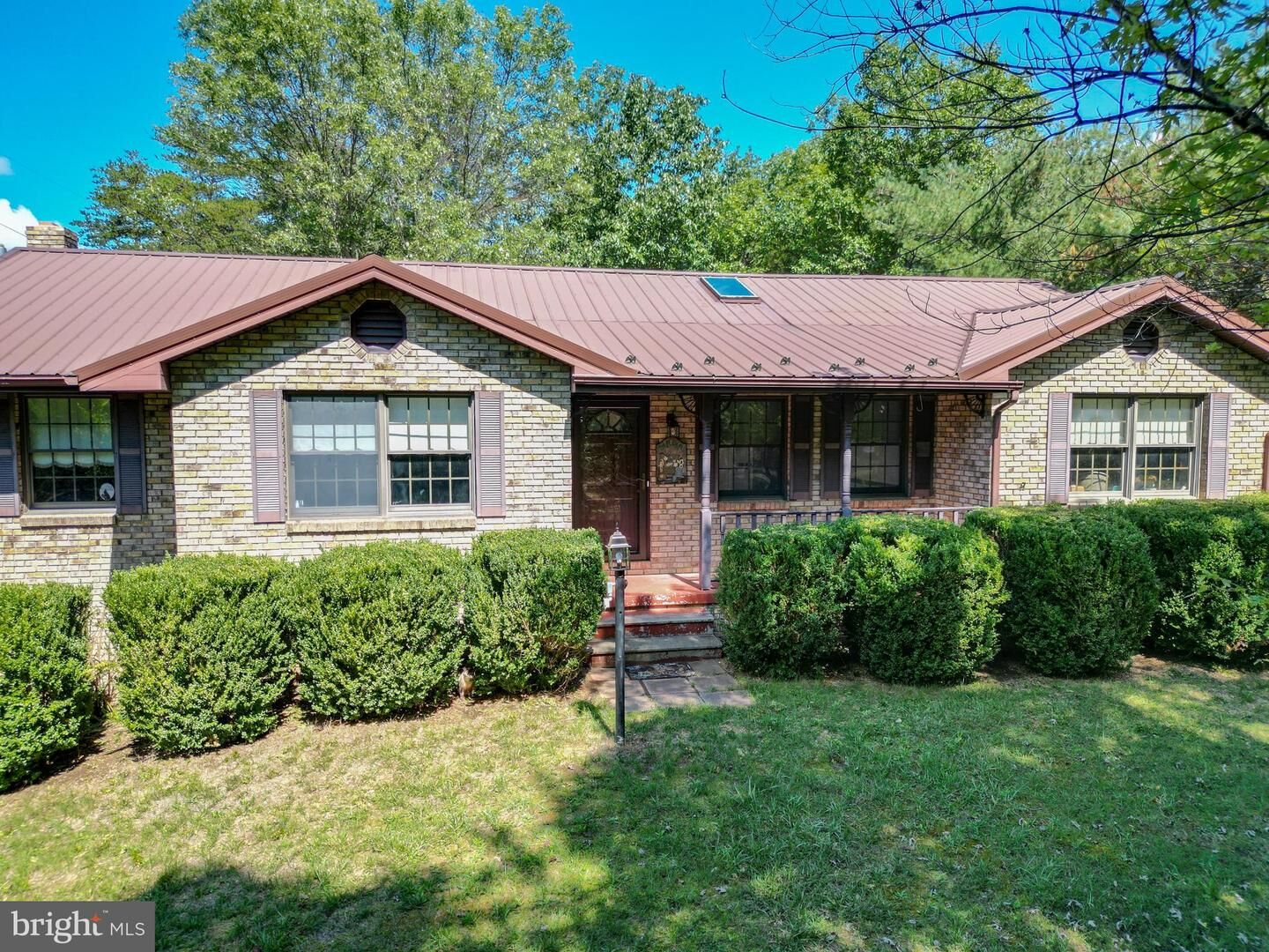 Property Photo: 690 Foreback Road WV 26726
