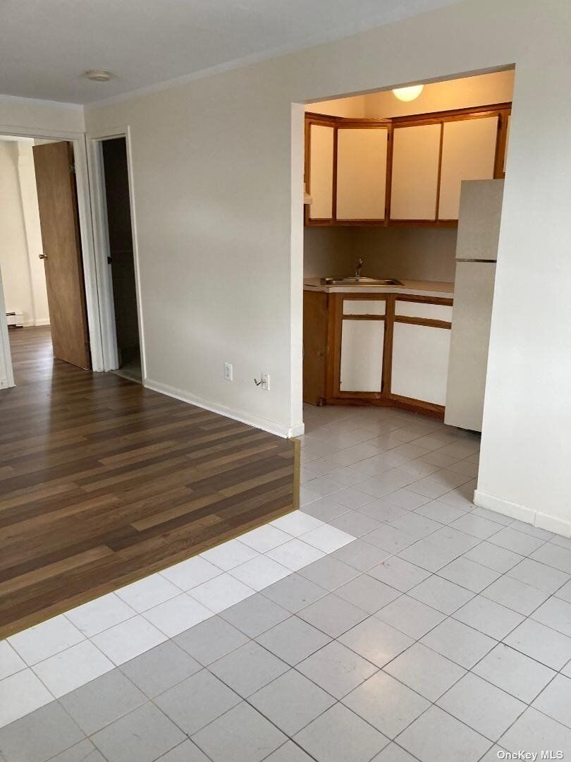 Property Photo:  102 Jericho Turnpike 3 C  NY 11040 