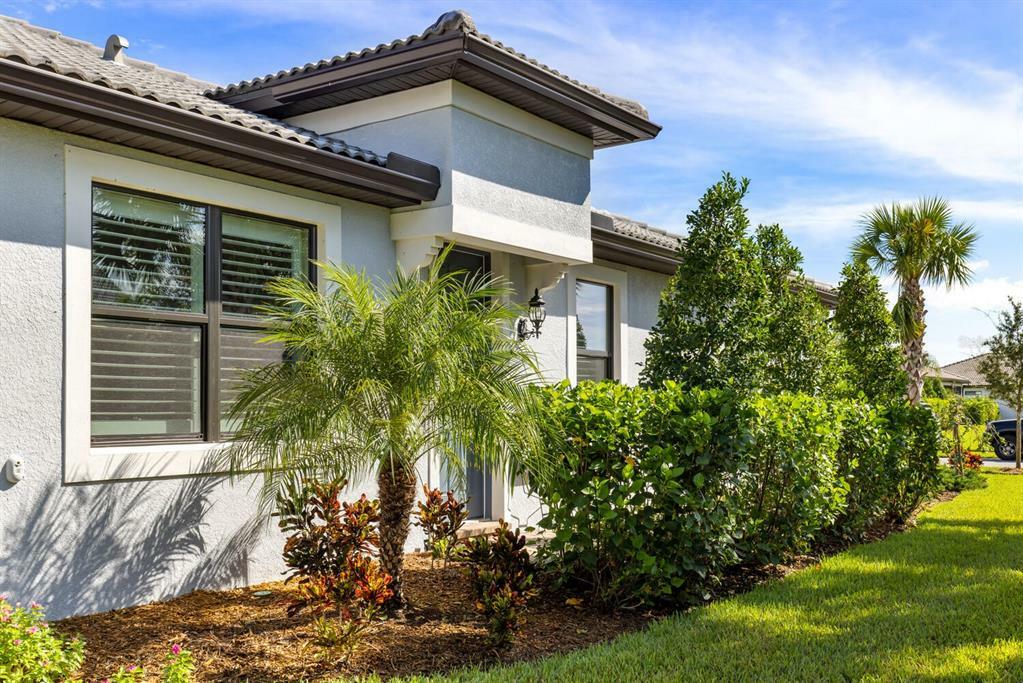 Property Photo:  12295 Myrtle Bay Court  FL 34238 