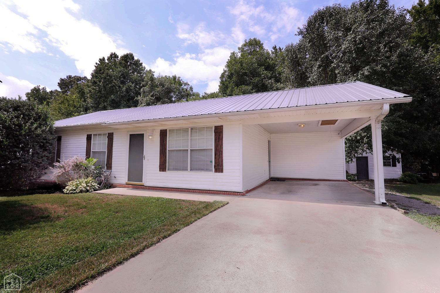 Property Photo:  302 Tech St.  AR 72450 